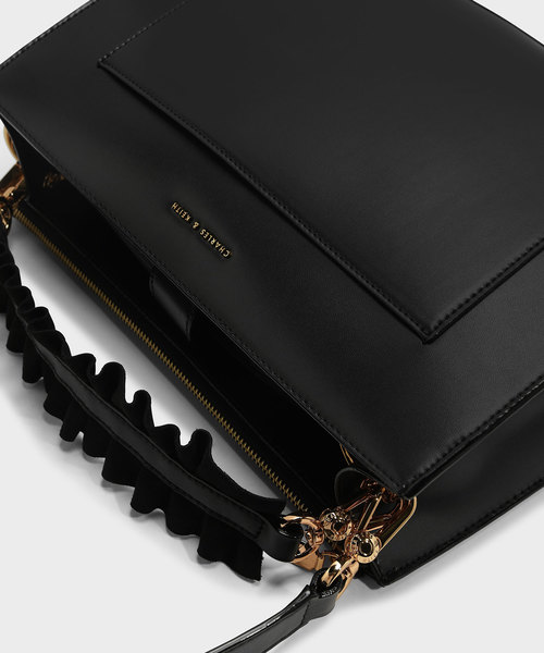 CHARLES & KEITH(チャールズ & キース)の「ラッフルハンドルバッグ / RUFFLE HANDLE BAG(ハンドバッグ・レディース・ピンク/ブルー/ブラック・L)」の4枚目の写真
