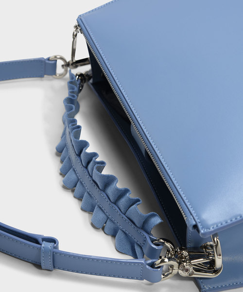 CHARLES & KEITH(チャールズ & キース)の「ラッフルハンドルバッグ / RUFFLE HANDLE BAG(ハンドバッグ・レディース・ピンク/ブルー/ブラック・L)」の9枚目の写真
