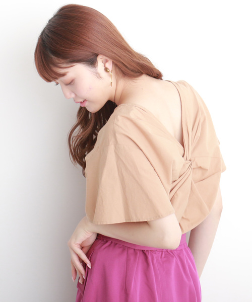 N.（N. Natural Beauty Basic）（エヌエヌナチュラルビューティーベーシック）の「◆バックツイストタイプライターブラウス（シャツ/ブラウス・レディース・ブラック/ベージュ/ブルー・MEDIUM）」の2枚目の写真