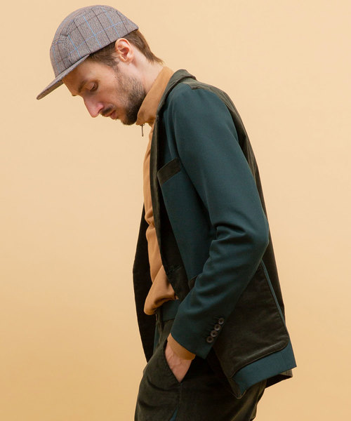 UNITED TOKYO（ユナイテッドトウキョウ）の「ストレッチコールリバースジャケット（テーラードジャケット・メンズ・ブラック/グリーン・1/2/3）」の4枚目の写真