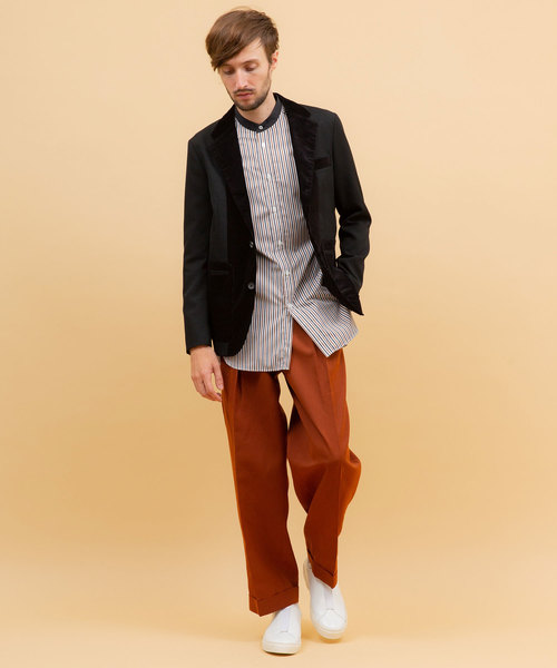 UNITED TOKYO（ユナイテッドトウキョウ）の「ストレッチコールリバースジャケット（テーラードジャケット・メンズ・ブラック/グリーン・1/2/3）」の3枚目の写真