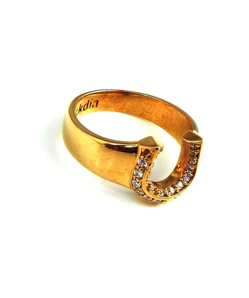 blackdia by 7JEWELRY(ブラックダイヤバイセブンジュエリー)の「blackdia by 7JEWELRY ジルコニア馬蹄ホースシューリング(リング・メンズ・ゴールド/シルバー・9号/13号/15号/18号/16号/12号/14号)」の4枚目の写真
