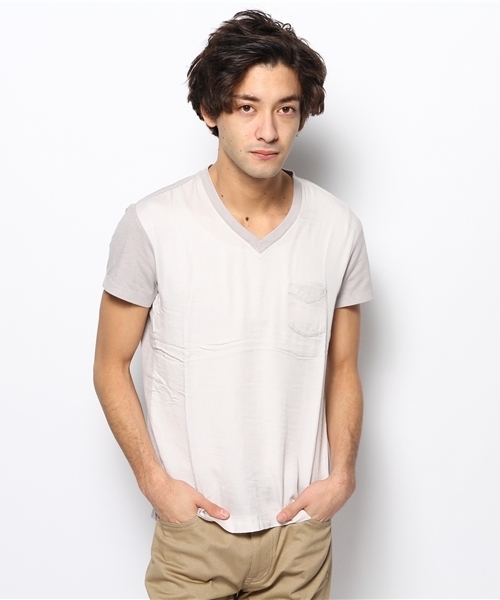 PLST(プラステ)の「Men ポケット付Vネック切替半袖カットソー(Tシャツ/カットソー・メンズ・ダークグレー/ライトグレー/ダークネイビー・LARGE/X-LARGE/SMALL/MEDIUM)」の2枚目の写真