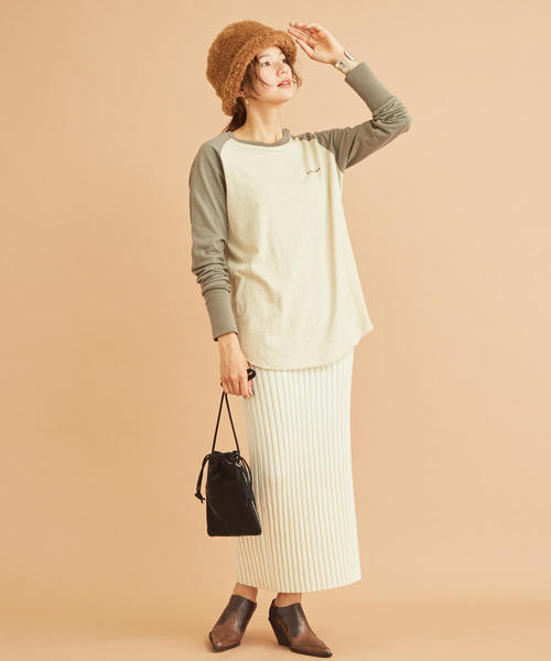 BEAUTY&YOUTH UNITED ARROWS(ビューティーアンドユースユナイテッドアローズ)の「【別注】<Americana(アメリカーナ)>ベースボールTシャツΨ:◆(Tシャツ/カットソー・レディース・オリーブ/ダークグレー/パープル・FREE)」の17枚目の写真