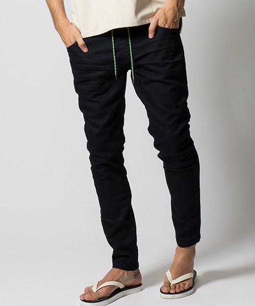 wjk（ダヴルジェイケイ）の「mp7383-knit denim easy デニムパンツ