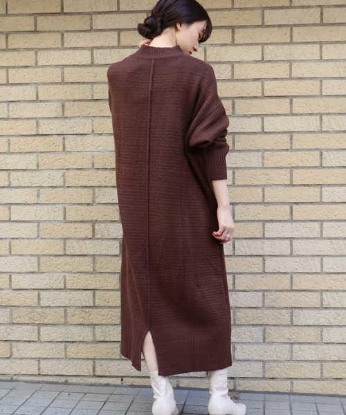 tiptop（ティップトップ）の「<pocket>【ZOZO限定アイテム】バックスリットハイネックワンピース（ワンピース・レディース・ブラック/ベージュ/ブラウン/アイボリー・FREE）」の3枚目の写真