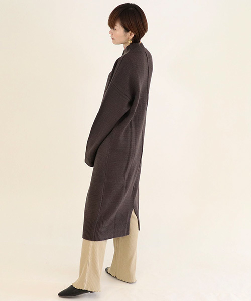 tiptop（ティップトップ）の「<pocket>【ZOZO限定アイテム】バックスリットハイネックワンピース（ワンピース・レディース・ブラック/ベージュ/ブラウン/アイボリー・FREE）」の9枚目の写真