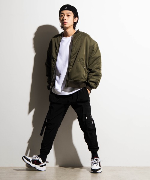 WEGO(ウィゴー)の「WEGO/フード付きMA-1(MA-1・メンズ・ブラック/カーキ/ベージュ・MEDIUM/LARGE)」の6枚目の写真