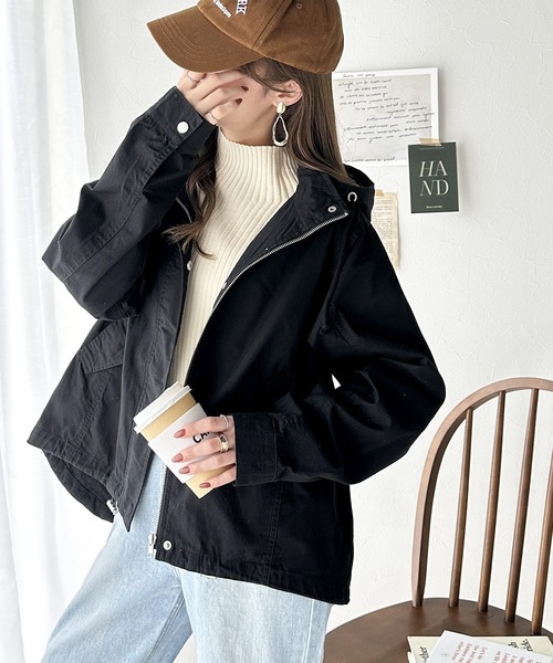 classicalelf（クラシカルエルフ）の「さらっと羽織れる。ラウンドヘムマウンテンパーカー（マウンテンパーカー・レディース・ブラック/カーキ/ライトベージュ/ナチュラル・MEDIUM/LARGE/X-LARGE/SMALL）」の20枚目の写真