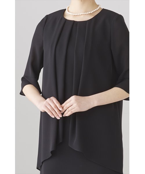 MONOIR(モノワール)の「濃染加工ゆったりサイズワンピース(夏OK)(ワンピース・レディース・ブラック・13号/17号/19号/15号/11号/9号)」の4枚目の写真