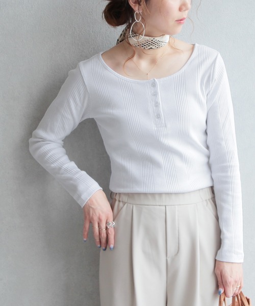 reca(レカ)の「ヘンリーネック リブカットソー(Tシャツ/カットソー・レディース・ブラック/オフホワイト/杢グレー・M/L)」の10枚目の写真