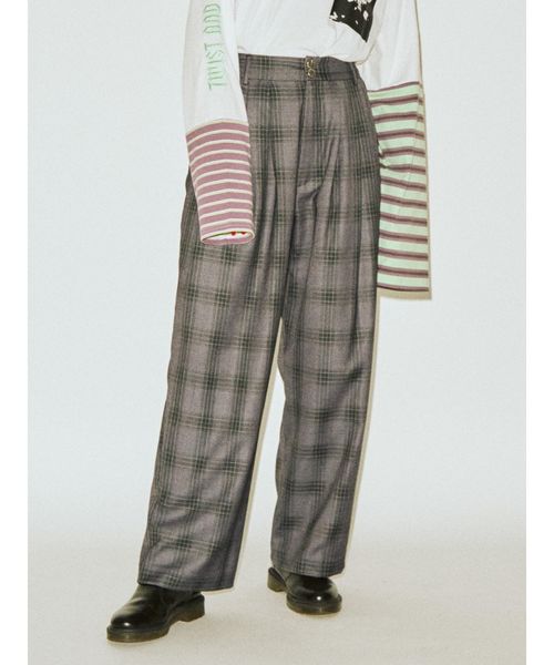 jouetie（ジュエティ）の「ボリュームタックパンツ（その他パンツ・レディース・ブラック/グリーン/パープル/ブラウン・MEDIUM）」の8枚目の写真