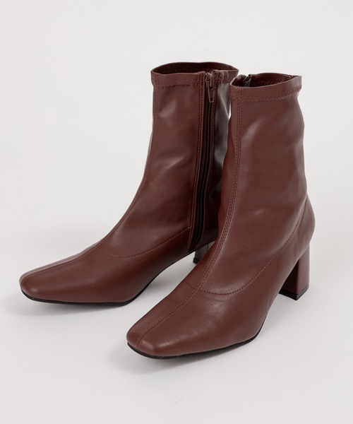 natural couture(ナチュラルクチュール)の「ストレッチミドルブーツ(ブーツ・レディース・ライトベージュ/アイボリー/ブラック/ブラウン・MEDIUM/LARGE)」の4枚目の写真