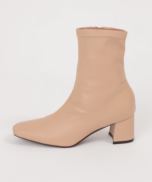 natural couture(ナチュラルクチュール)の「ストレッチミドルブーツ(ブーツ・レディース・ライトベージュ/アイボリー/ブラック/ブラウン・MEDIUM/LARGE)」の6枚目の写真