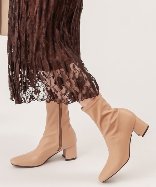 natural couture(ナチュラルクチュール)の「ストレッチミドルブーツ(ブーツ・レディース・ライトベージュ/アイボリー/ブラック/ブラウン・MEDIUM/LARGE)」の21枚目の写真