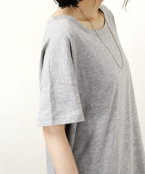 Fizz（フィズ）の「【Fizz/フィズ】　バックプリントビッグTシャツ（Tシャツ/カットソー・レディース・ブラック/オフホワイト/カーキ/グレー/ブルー・M）」の8枚目の写真