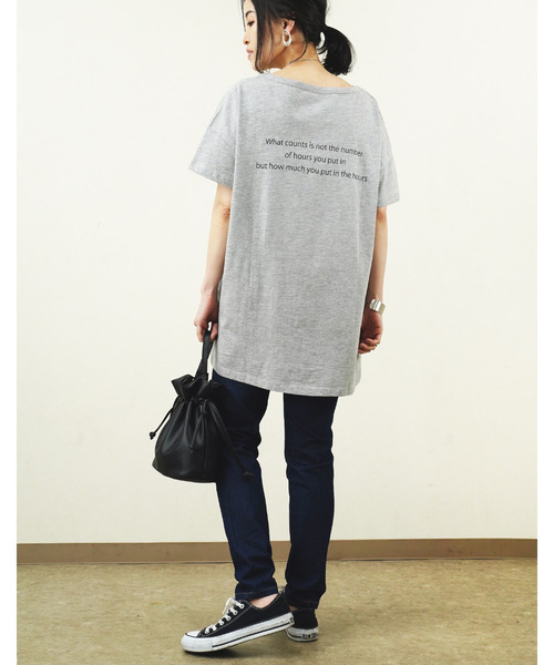 Fizz（フィズ）の「【Fizz/フィズ】　バックプリントビッグTシャツ（Tシャツ/カットソー・レディース・ブラック/オフホワイト/カーキ/グレー/ブルー・M）」の9枚目の写真