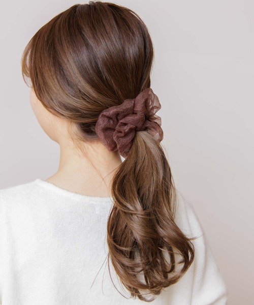 flower（フラワー）の「エアリーブルームシュシュ（シュシュ・レディース・アイボリー/ブラウン/カーキ/ダークブラウン・FREE）」の20枚目の写真