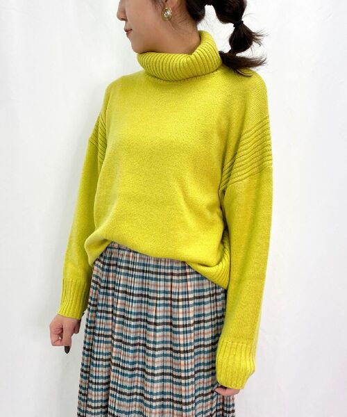 fredy repit（フレディレピ）の「［新色追加］タートルネックプルオーバーニット（ニット/セーター・レディース・アイボリー/グリーン/キャメル/マスタード/ピンク/レッド/ダークブラウン/イエロー・38）」の5枚目の写真