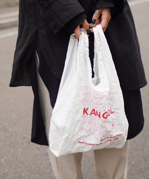 KANGOL(カンゴール)の「【KANGOL/カンゴール】プリント入り ナイロン エコバッグ 【M サイズ】(エコバッグ/サブバッグ・メンズ・ホワイト/グレー/ベージュ・M)」の2枚目の写真