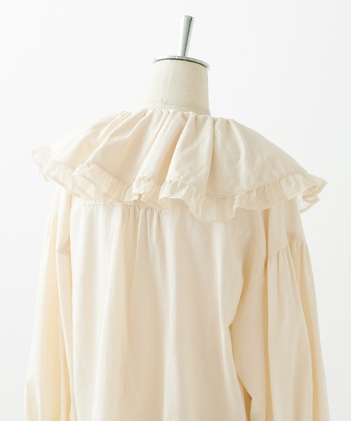 one after another NICE CLAUP(ワンアフターアナザーナイスクラップ)の「ビックカラーフリル衿ブラウス(シャツ/ブラウス・レディース・オフホワイト/ベージュ/チェック・FREE)」の10枚目の写真