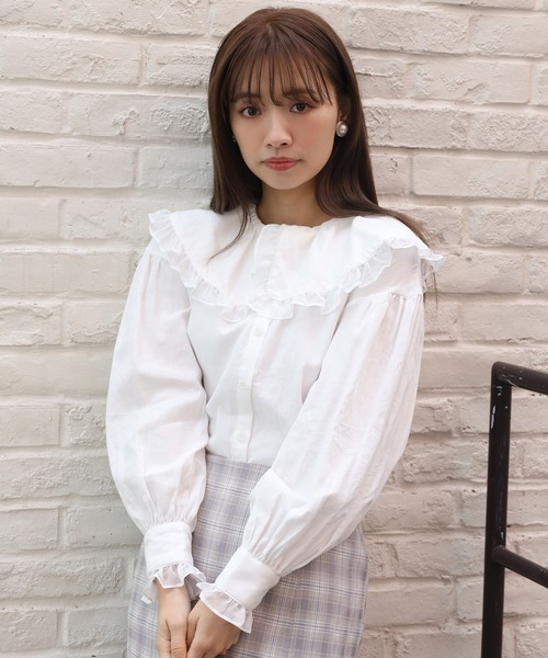 one after another NICE CLAUP(ワンアフターアナザーナイスクラップ)の「ビックカラーフリル衿ブラウス(シャツ/ブラウス・レディース・オフホワイト/ベージュ/チェック・FREE)」の8枚目の写真