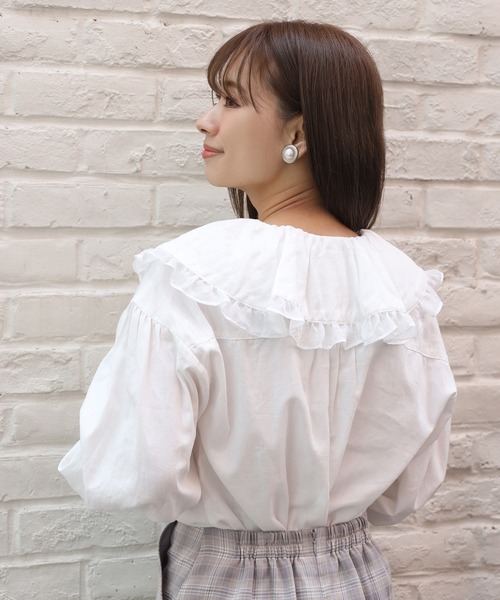 one after another NICE CLAUP(ワンアフターアナザーナイスクラップ)の「ビックカラーフリル衿ブラウス(シャツ/ブラウス・レディース・オフホワイト/ベージュ/チェック・FREE)」の5枚目の写真