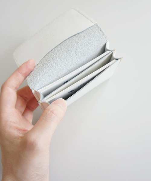 TIDEWAY（タイドウェイ）の「Ag+LEATHER BLACK&WHITE 抗菌 CADE CASE（カードケース・メンズ・ホワイト/ブラック・FREE）」の4枚目の写真