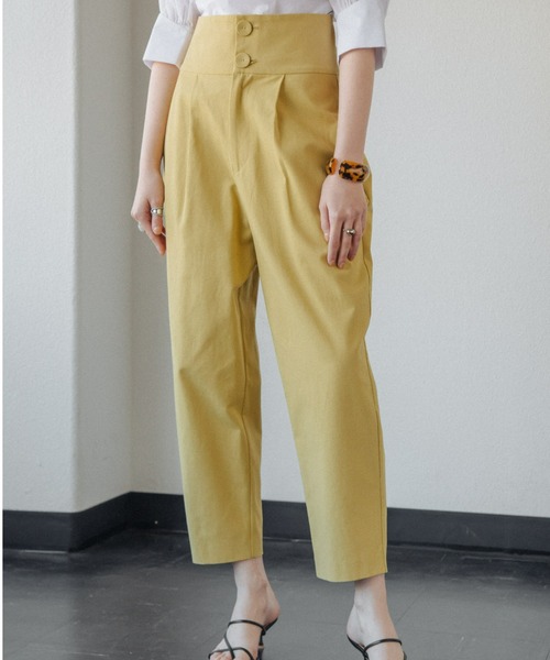 ACCL（エーシーシーエル）の「ビッグボタンハイウエストパンツ（その他パンツ・レディース・ベージュ/マスタード/ダークパープル・MEDIUM/SMALL）」の3枚目の写真