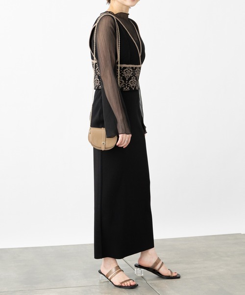 COLONY 2139(コロニートゥーワンスリーナイン)の「麻タッチダマスク柄ニットビスチェ(セットアップ可)(ニット/セーター・レディース・ベージュ/ブラック・FREE)」の9枚目の写真