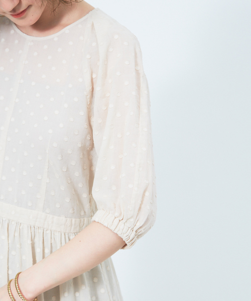 Rouge vif（ルージュヴィフ）の「ドットオーガンジーワンピース（ワンピース・レディース・ベージュ/ブラック・36/38）」の3枚目の写真