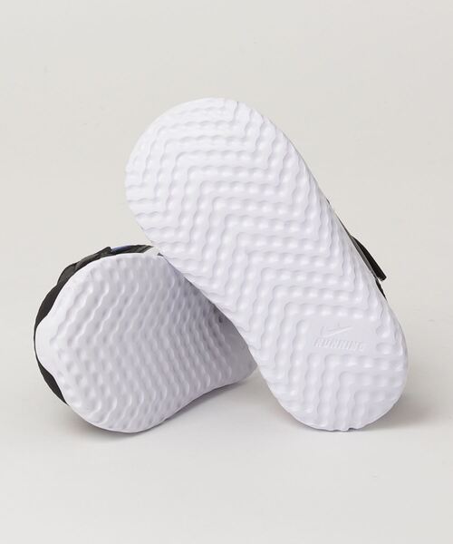 NIKE（ナイキ）の「NIKE ナイキ 12-16REVOLUTION 5 (TDV) レボリューション 5 TDV KBQ5673 020BLACK/WHITE（スニーカー・キッズ・ブラック系その他・14/16/15 /13/12）」の2枚目の写真