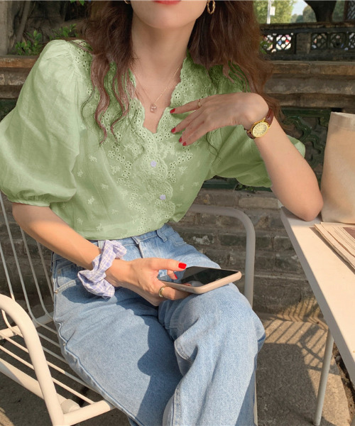 emi+（エミプラス）の「5分袖花柄刺繍レースカシュクールブラウス（シャツ/ブラウス・レディース・ホワイト/ブラック/ベージュ/ネイビー/グレー/ライトグリーン・FREE）」の5枚目の写真
