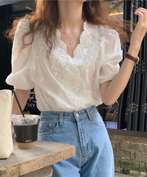 emi+（エミプラス）の「5分袖花柄刺繍レースカシュクールブラウス（シャツ/ブラウス・レディース・ホワイト/ブラック/ベージュ/ネイビー/グレー/ライトグリーン・FREE）」の12枚目の写真