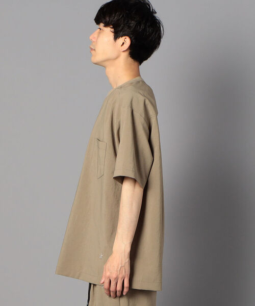 GLOSTER（グロスター）の「EVALET QUICK DRY TEE 布帛Tシャツ (※吸水速乾、ウォッシャブル、シワになりにくいイージーケア素材を使用！)（Tシャツ/カットソー・メンズ・ホワイト/ネイビー/ベージュ・SMALL/LARGE/MEDIUM）」の6枚目の写真