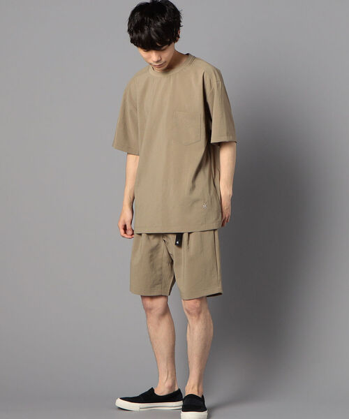 GLOSTER（グロスター）の「EVALET QUICK DRY TEE 布帛Tシャツ (※吸水速乾、ウォッシャブル、シワになりにくいイージーケア素材を使用！)（Tシャツ/カットソー・メンズ・ホワイト/ネイビー/ベージュ・SMALL/LARGE/MEDIUM）」の5枚目の写真