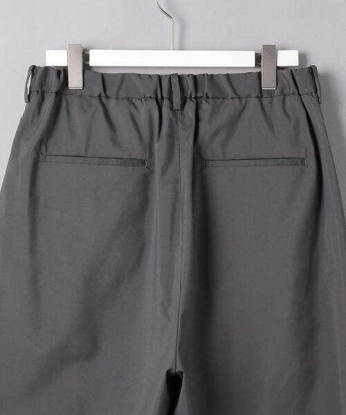 EN ROUTE（アンルート）の「＜EN ROUTE（アンルート）＞ ポリエステル タフタ 3プリーツ バックゴム ワイド ショーツ（その他パンツ・メンズ・ブラック/グレー・2/3/1）」の11枚目の写真