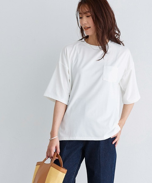 Pierrot(ピエロ)の「オーバーサイズTシャツ(Tシャツ/カットソー・レディース・ブラック/モカ/オフホワイト・M/L)」の2枚目の写真