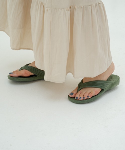 WHIMSIC（ウィムジック）の「【WHIMSIC別注】PEARL GYOSAN-MATTE（サンダル・レディース・ブラック/モスグリーン・LL/M）」の17枚目の写真