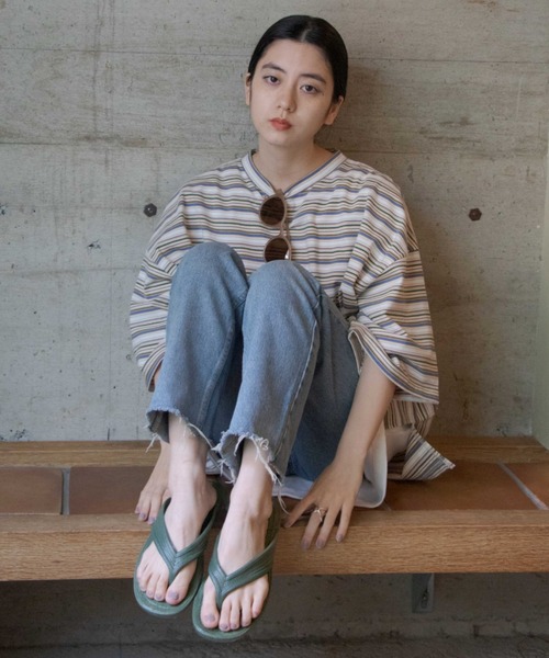 WHIMSIC（ウィムジック）の「【WHIMSIC別注】PEARL GYOSAN-MATTE（サンダル・レディース・ブラック/モスグリーン・LL/M）」の3枚目の写真