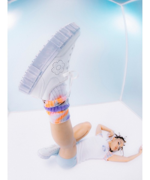 FILA（フィラ）の「SANDBLAST LOW X KIKO WFW20020220