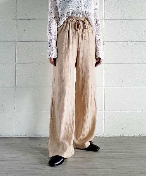 me+em select(ミームセレクト)の「楊柳イージーワイドパンツ【数量限定販売】(その他パンツ・レディース・ベージュ/グリーン/ブラック・FREE)」の6枚目の写真