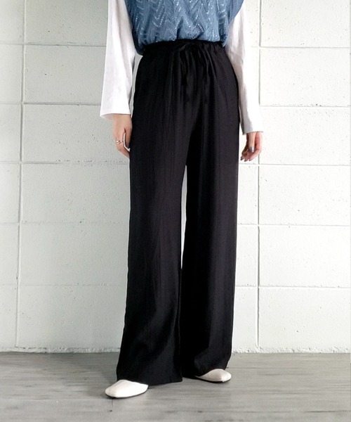 me+em select(ミームセレクト)の「楊柳イージーワイドパンツ【数量限定販売】(その他パンツ・レディース・ベージュ/グリーン/ブラック・FREE)」の14枚目の写真