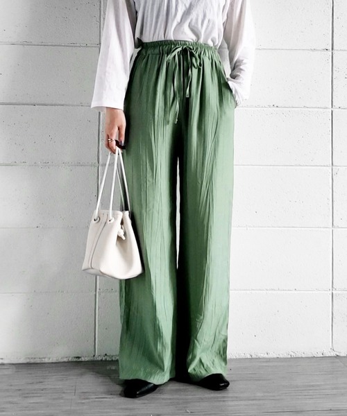 me+em select(ミームセレクト)の「楊柳イージーワイドパンツ【数量限定販売】(その他パンツ・レディース・ベージュ/グリーン/ブラック・FREE)」の9枚目の写真