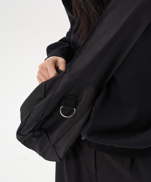 FEKETE（フェケテ）の「FEKETE MADE SUPER WIDE STRAP SHOULDER BAG / LARGE（ショルダーバッグ・メンズ・ブラック/グレー・FREE）」の22枚目の写真