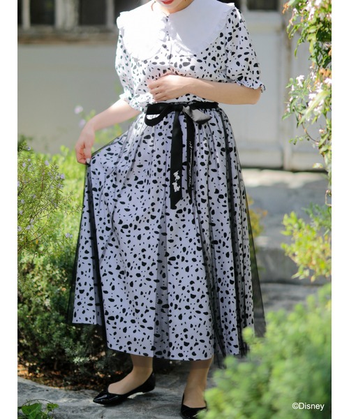 Disney（ディズニー）の「101匹わんちゃん/ダルメシアン柄ブラウス（シャツ/ブラウス・レディース・オフホワイト・FREE）」の2枚目の写真