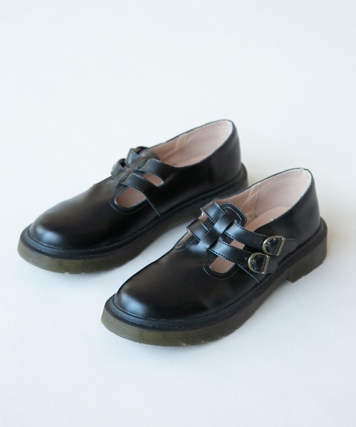 VACANCY（ヴァカンシー）の「Tバーストラップエコレザーローファー（ローファー・レディース・ブラック・SMALL/MEDIUM/LARGE）」の2枚目の写真