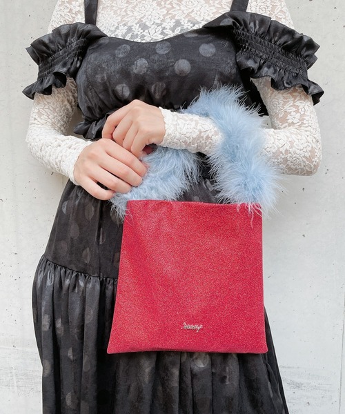 lilLilly(リルリリー)の「フェザーファーミニバッグ(ハンドバッグ・レディース・ブラック/ピンク/レッド/ブルー・FREE)」の15枚目の写真