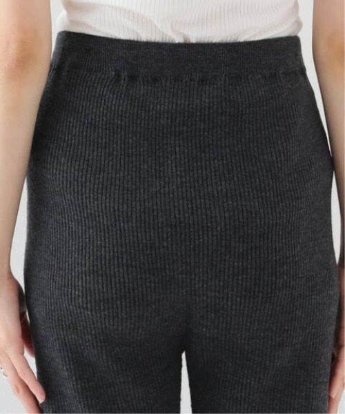 SLOBE IENA（スローブイエナ）の「ウールリブニットパンツ【ウエストゴム】◆（その他パンツ・レディース・チャコールグレー/パープル・36/38）」の12枚目の写真