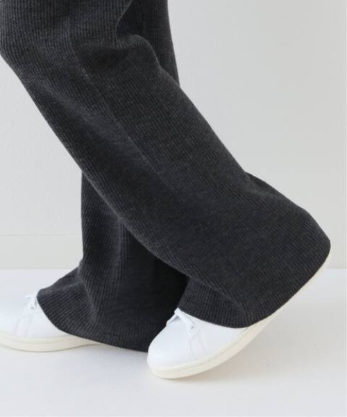 SLOBE IENA（スローブイエナ）の「ウールリブニットパンツ【ウエストゴム】◆（その他パンツ・レディース・チャコールグレー/パープル・36/38）」の4枚目の写真